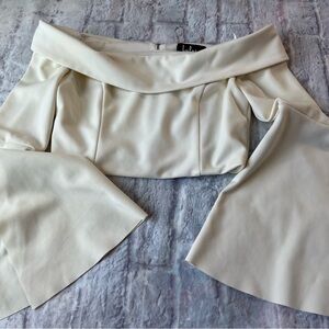 Medium Lulu’s Ivory Off Shoulder Bell Sleeve Misses Womens Cream Top Blouse Boho
